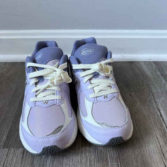 New Balance 2002R Nergy Sneakers Running Shoes Anthro Purple White Size 5 6.5 - Picture 3 of 16